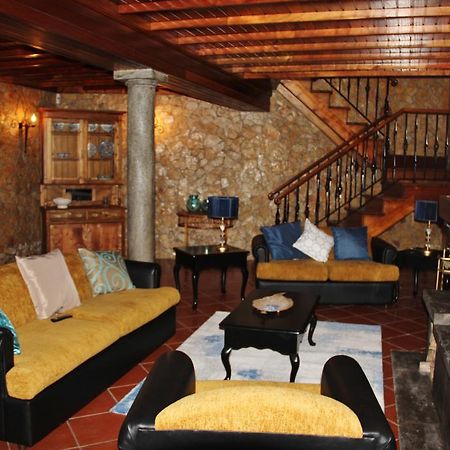 Rib'S House Villa Praia da Vitoria ภายนอก รูปภาพ