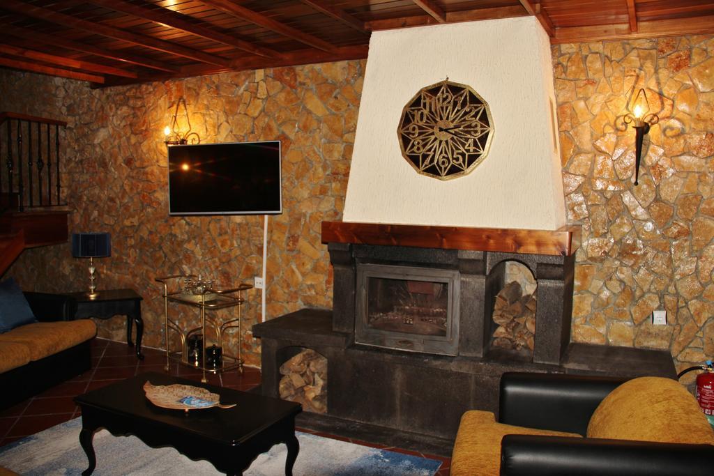 Rib'S House Villa Praia da Vitoria ภายนอก รูปภาพ
