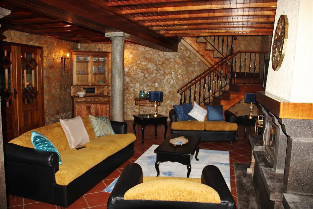 Rib'S House Villa Praia da Vitoria ภายนอก รูปภาพ